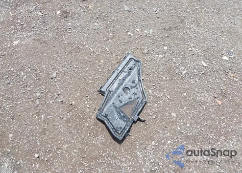 2019 Toyota Corolla Le z USA, uszkodzony, nr VIN 2T1BURHE7KC210444